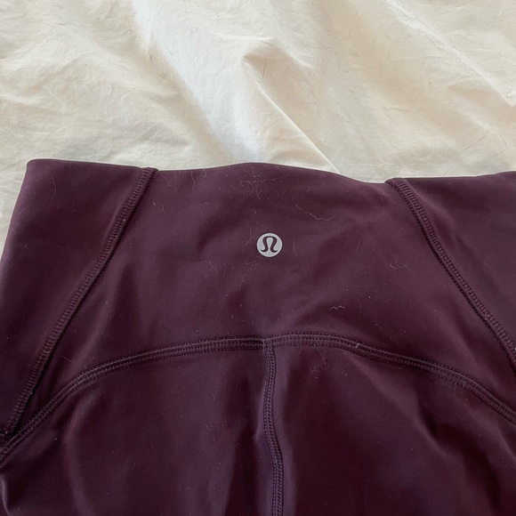 Lululemon 7/8 crop leggings with mesh - Picture 4 of 5